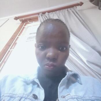 Nanny Verulam: Thembeka Lindiswa