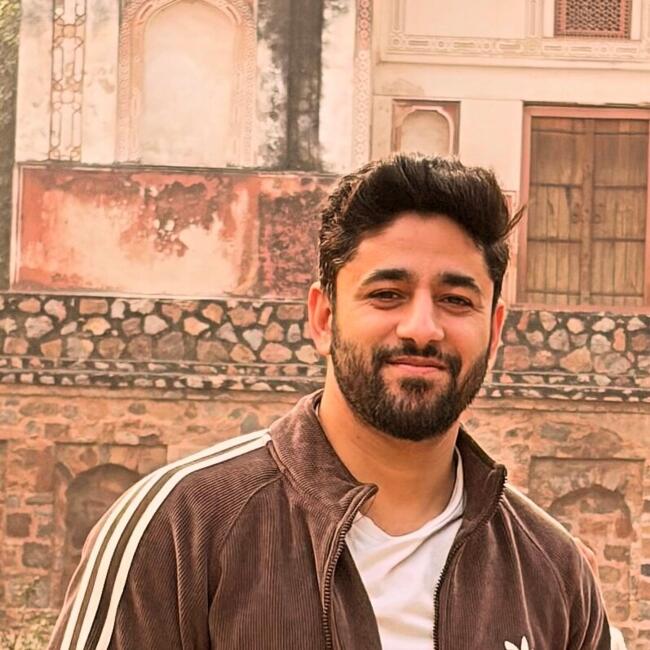 Babysitting job in New Delhi: Umer