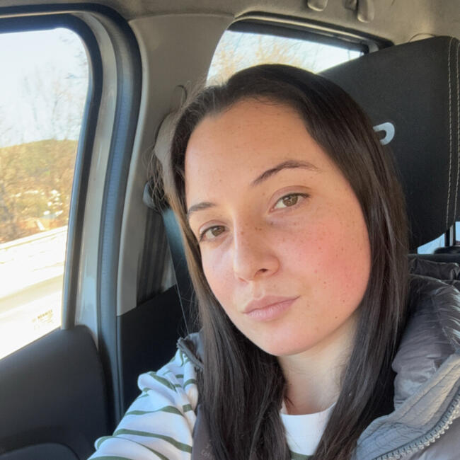 Babysitter in Saint-Zacharie: Catherine