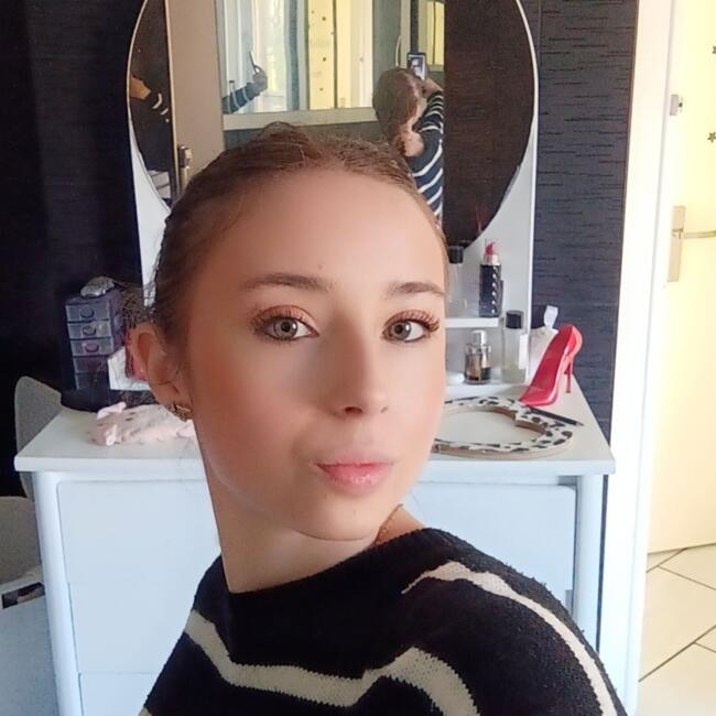 Babysitter in Vescemont: Oceane