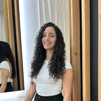 Babysitter in Sydney: Valentina