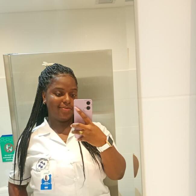 Babysitter in Santiago de Cali: Jennifer