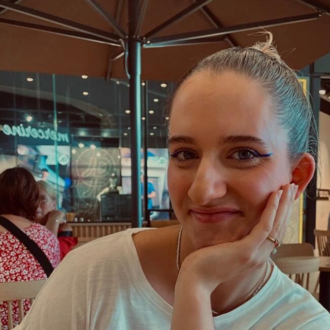 Babysitter in Vertou: Lucile