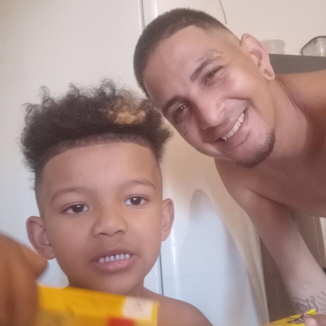 Emprego de babá em Três Lagoas: Matheus