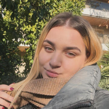 Babysitter in Zografos: Θέλμα