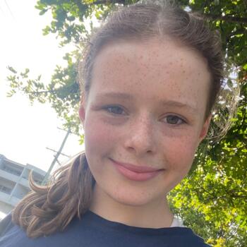Baby-sitter in Newcastle: Hannah