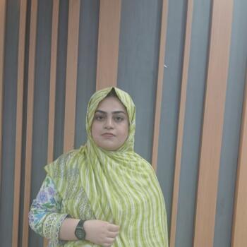 Babysitter Gujranwala: Shujina