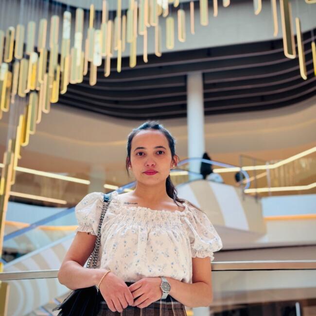 Nanny in Vincennes: Hira