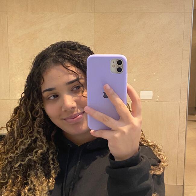 Babysitter in Navegantes: Renata