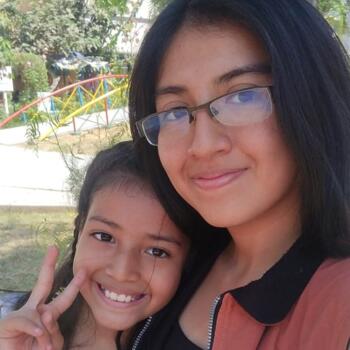 Babysitter in Trujillo: Loana Moya Chávez
