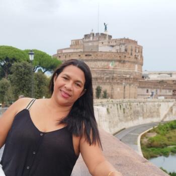 Babysitter in Belém: Adriana