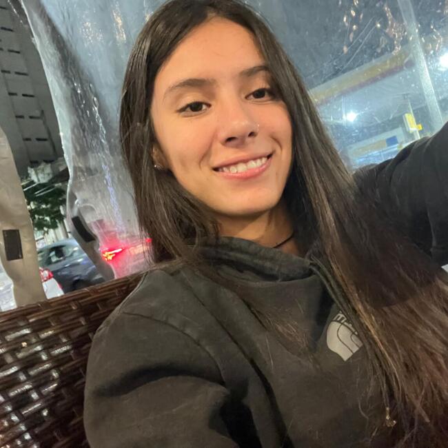 Babysitter in Pergamino: Gina