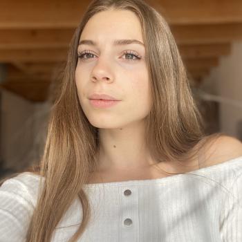 Baby-sitter in Nandy: Virginie