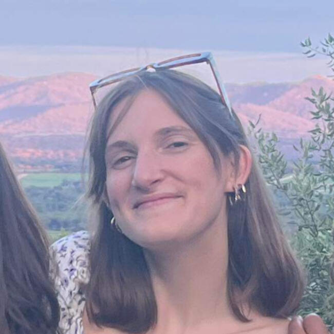 Babysitter in Grenoble: Marion