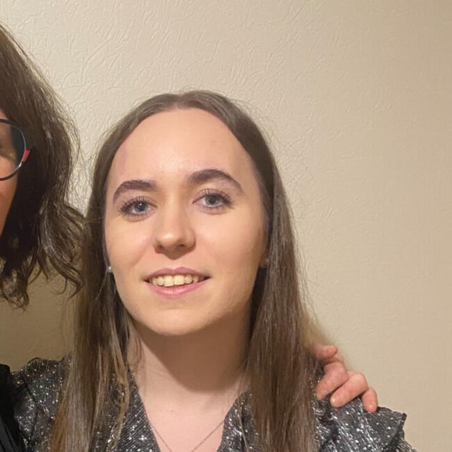 Babysitter in Saint-Brieuc: Laura