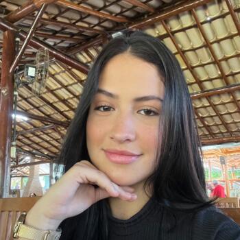 Babysitter in Sete Lagoas: Ana Luíza