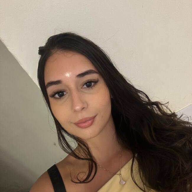 Babá em Cabo Frio: Maria