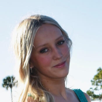 Babysitter in Jacksonville: Madison
