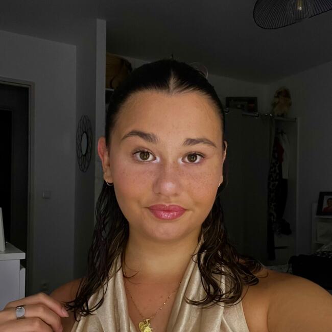 Babysitter in Coulounieix-Chamiers: Kelia