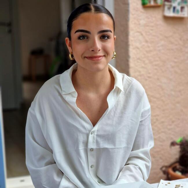 Babysitter in Prades-le-Lez: Lucie