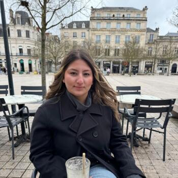 Babysitter in Poitiers: Eylul