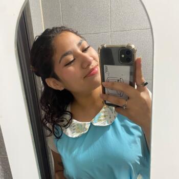 Babysitter Alderete: Melani