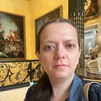 Babysitter in London: Alice