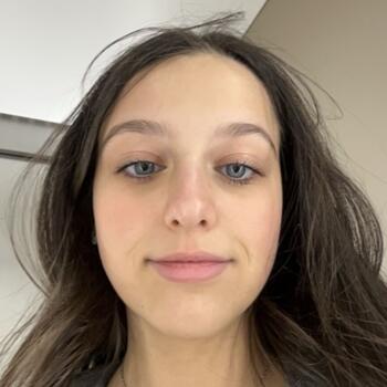Babysitter in Villeurbanne: Gabrielle