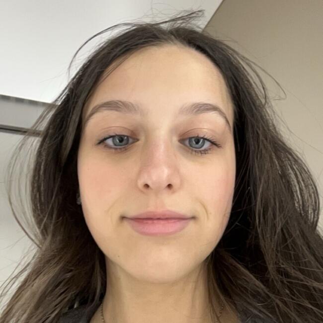 Babysitter in Villeurbanne: Gabrielle