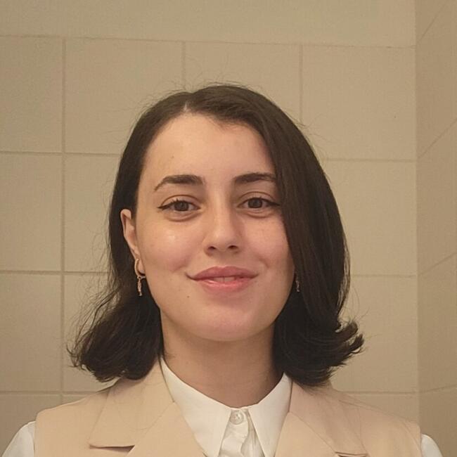 Babysitter in Avignon: Souhila
