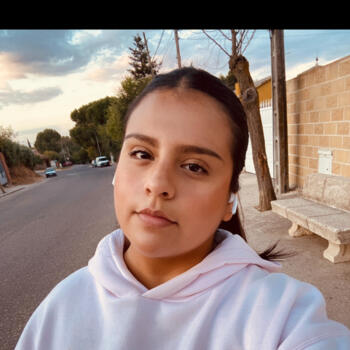 Nanny in Casarrubios del Monte: Dayana