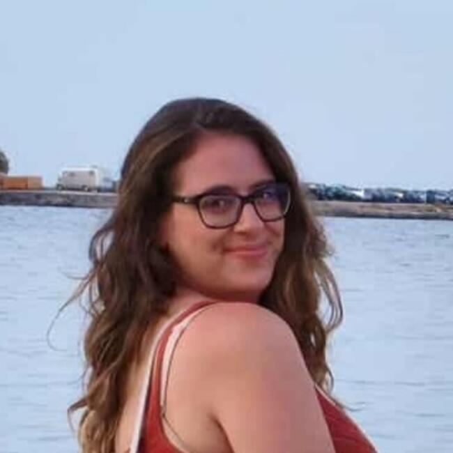 Babysitter στην περιοχή Άγιος Δημήτριος: Mαργαρίτα