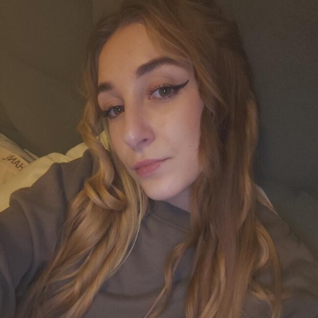 Praca dla opiekunki do dziecka w Zabrze: Weronika