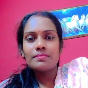 Babysitter New Delhi: Sunita
