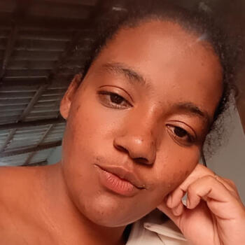 Emprego de babá em Ribeirão das Neves: emprego de babá Marcela Freitas
