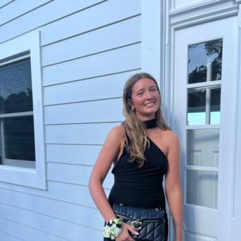 Babysitter in Sydney: Rose