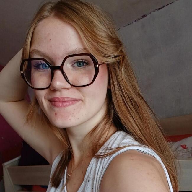 Babysitter in Pommerieux: Leyla