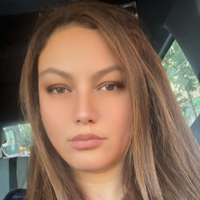 Babysitter in São Mamede de Infesta: Imene 