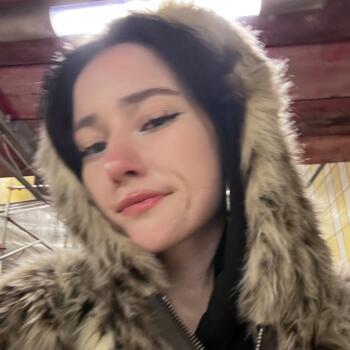 Babysitter in Raunheim: Vira
