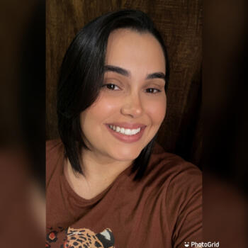 Babá Juiz de Fora: Angélica