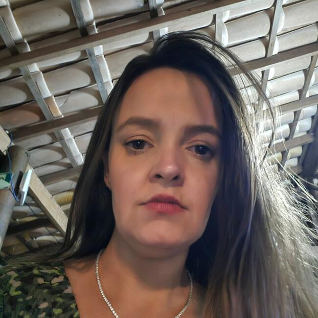 Emprego de babá em Montes Claros: Thaís
