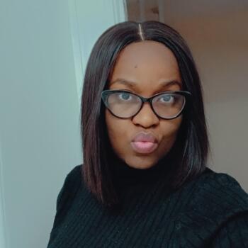 Babysitting job in Weymouth: babysitting job Ojefia