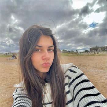 Babysitter in Hérouville-Saint-Clair: Louna