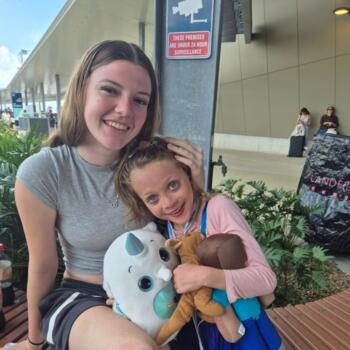 Babysitter Gold Coast: Elizabeth
