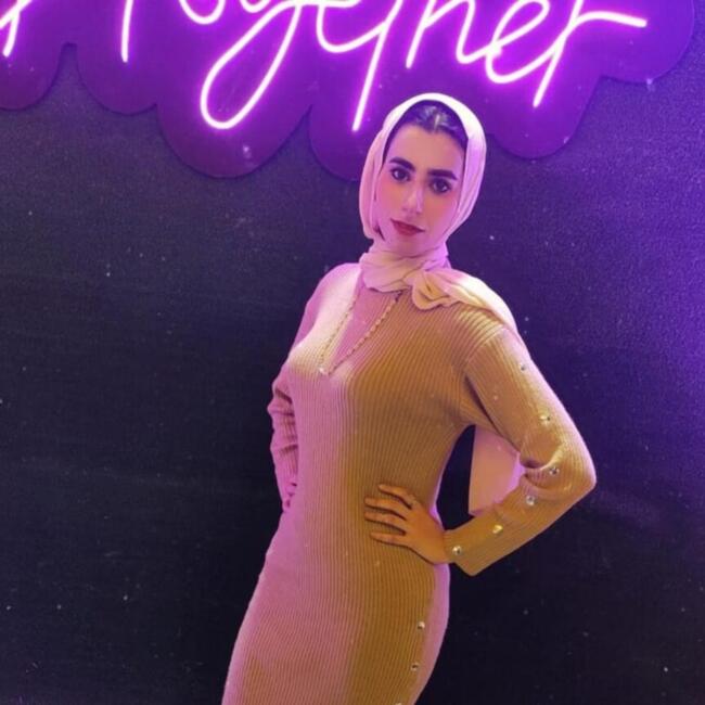 وظيفة جليسة أطفال في الشيخ زايد: Eman