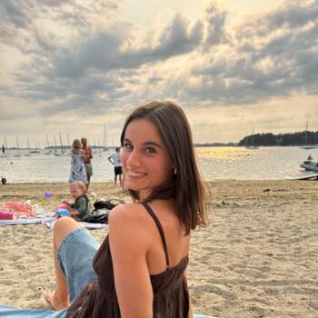 Babysitter in Nice: Emie