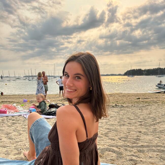 Babysitter in Nice: Emie