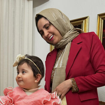 Familia Sevilla: Sara