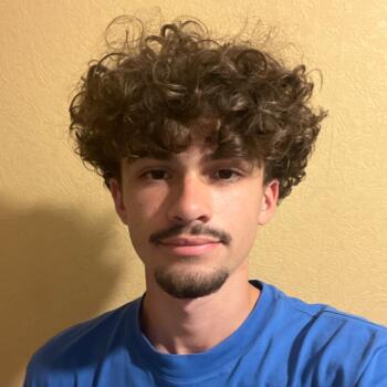 Babysitter in Elbeuf-sur-Andelle: Valentin