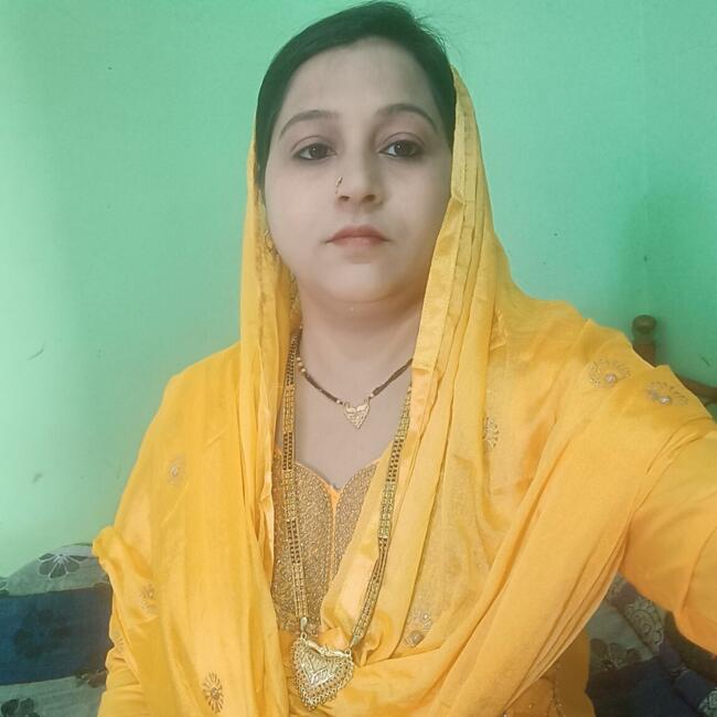 हैदराबाद में आया: Seema